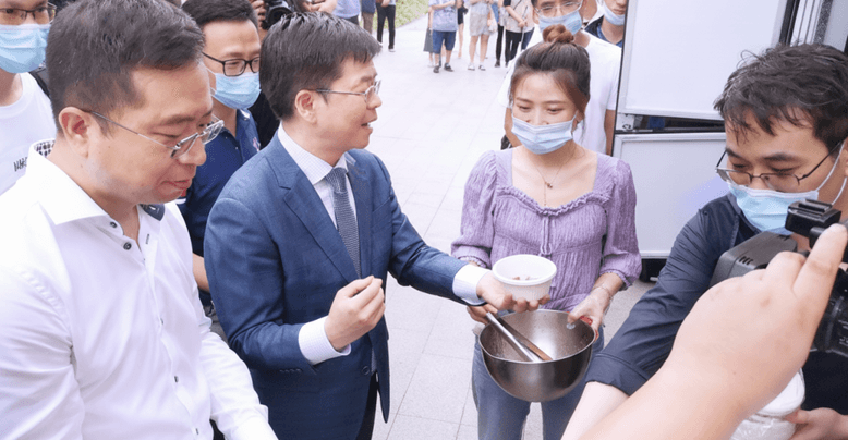 飞子参与深圳福田5G智能展览